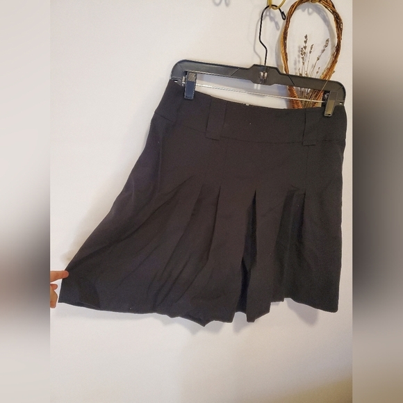 Ann Taylor Pants - Ann Taylor Black Pleated Skirt